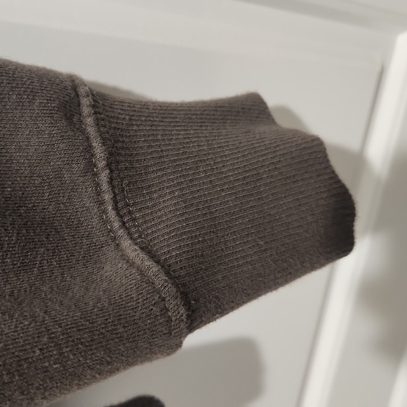 North Face Unisex Crewneck Sweatshirt - Picture 3 of 5